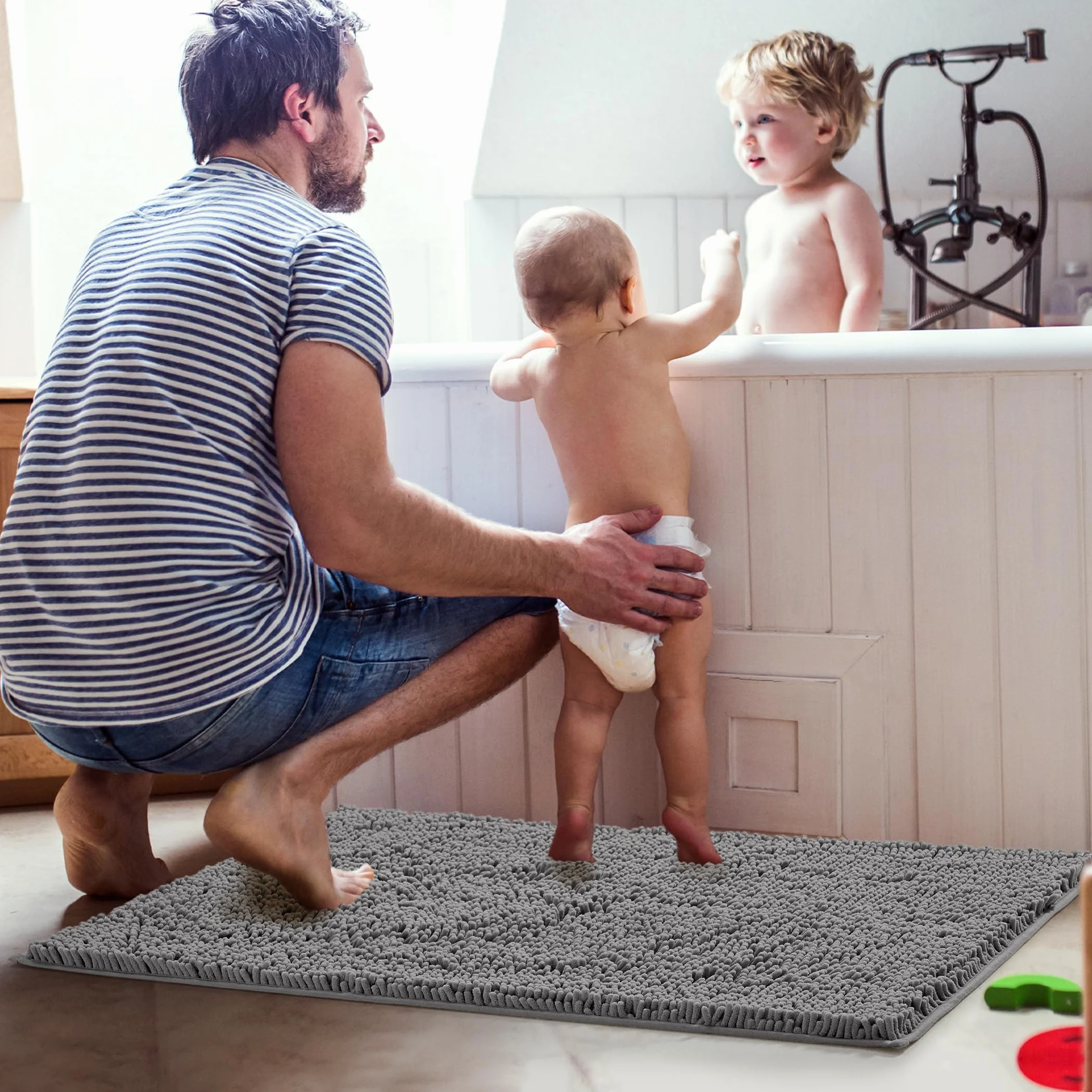 Deconovo Miękki antypoślizgowy dywanik łazienkowy, chłonny i trwały dywanik prysznicowy i kuchenny, można prać w pralce 40x60 CM, szary