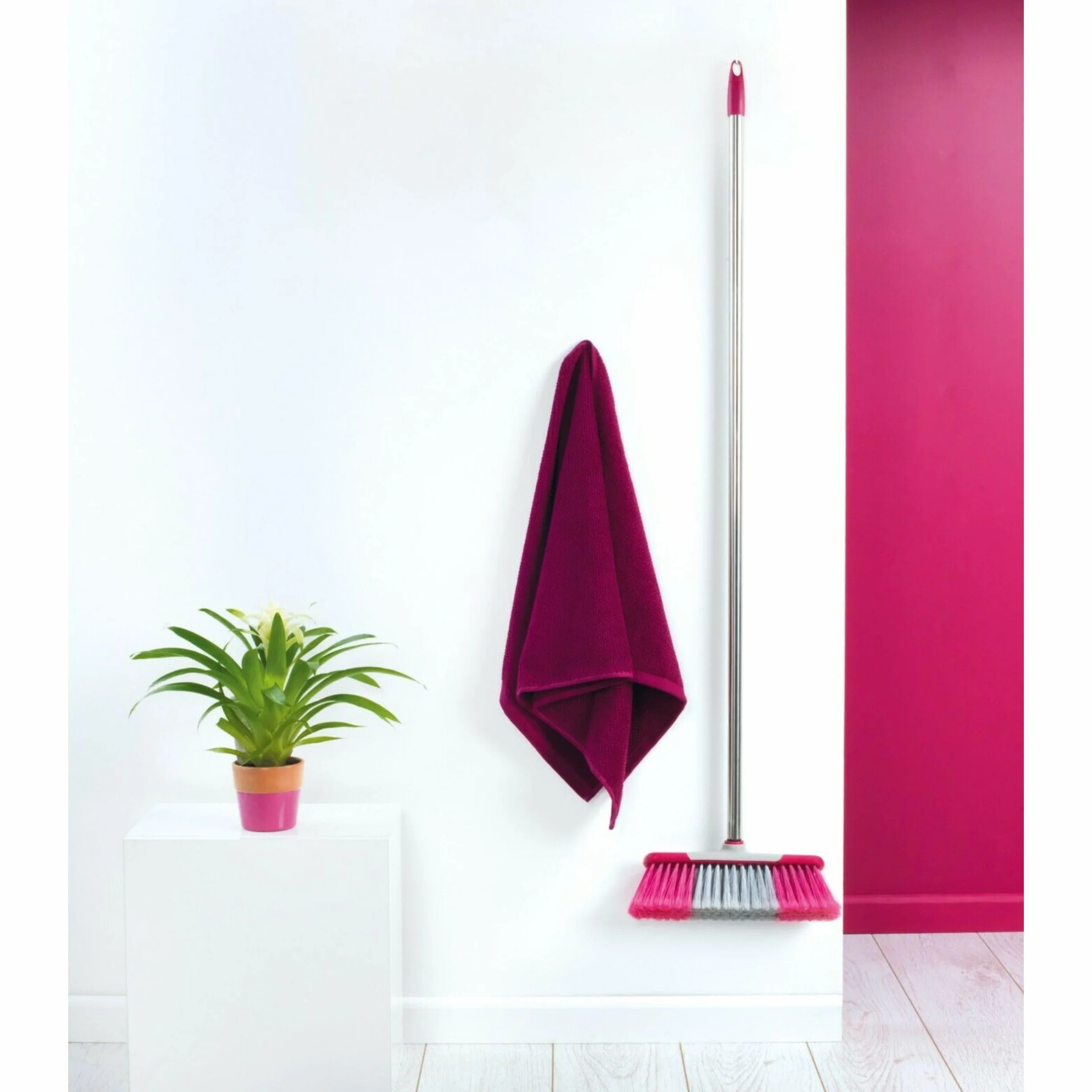 Kleeneze KL062437EU Soft Bristle Sweeping Brush, Indoor Floor Sweeper Broom, Perfect for Kitchen/Laminate/Vinyl/Hard Floors, 1.2 Metre Handle, Stainless Steel, Grey/Pink