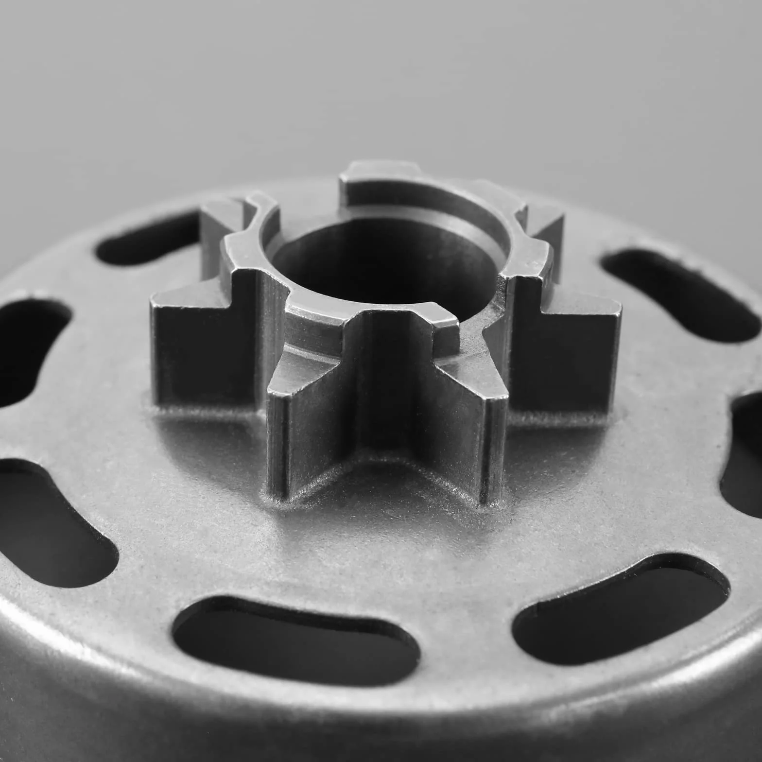 Zestaw zębatek bębna sprzęgła 325 cali z podziałką 7 zębów kompatybilny z Husqvarna 435 435E 440 440E 435E II koło zębate bębna sprzęgła piły łańcuchowej