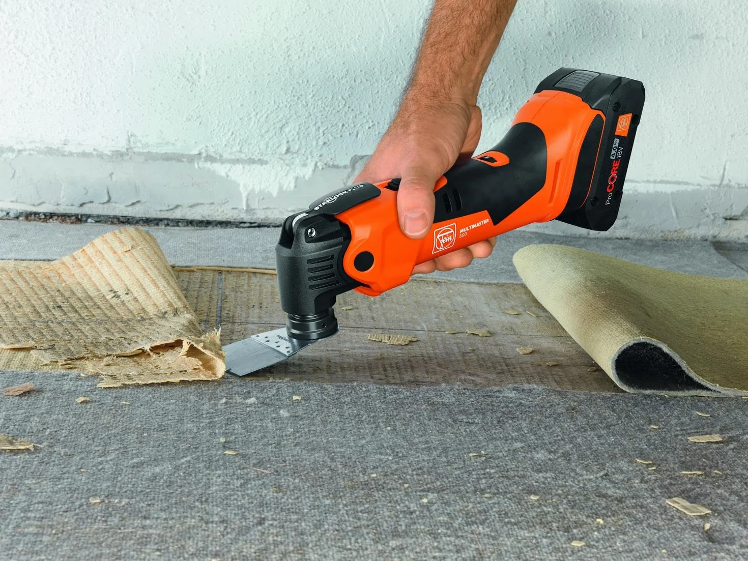 FEIN Multimaster AMM 500 Plus 2,0 Ah NYLON BAG EDITION, zestaw 18 akcesoriów. Kompatybilny z akumulatorami AMPShare lub Bosch Professional 18 V, z akumulatorem 18 V/2 Ah i ładowarką do szybkiego